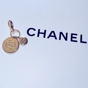 CHANEL HOLIDAY 2022 Moon Charm
